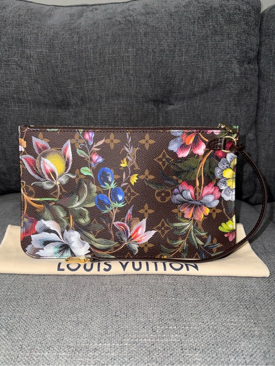 Louis Vuitton Handbags - Louis Vuitton Neverfull Eden Garden limited edition wristlet pouch